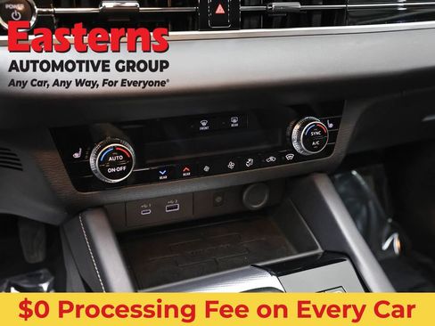 Used 2023 Mitsubishi Outlander SEL AWD/4WD image 19