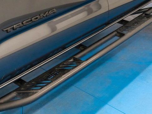 Used 2022 Toyota Tacoma SR5 image 10