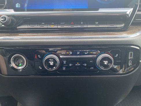 Used 2023 Chevrolet Silverado 1500 LT AWD/4WD image 12