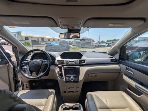 Used 2017 Honda Odyssey Touring Elite image 20