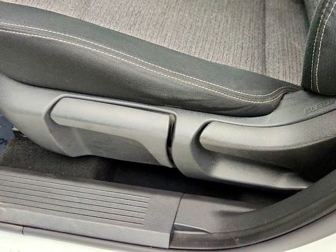 Used 2021 Nissan Rogue S image 11