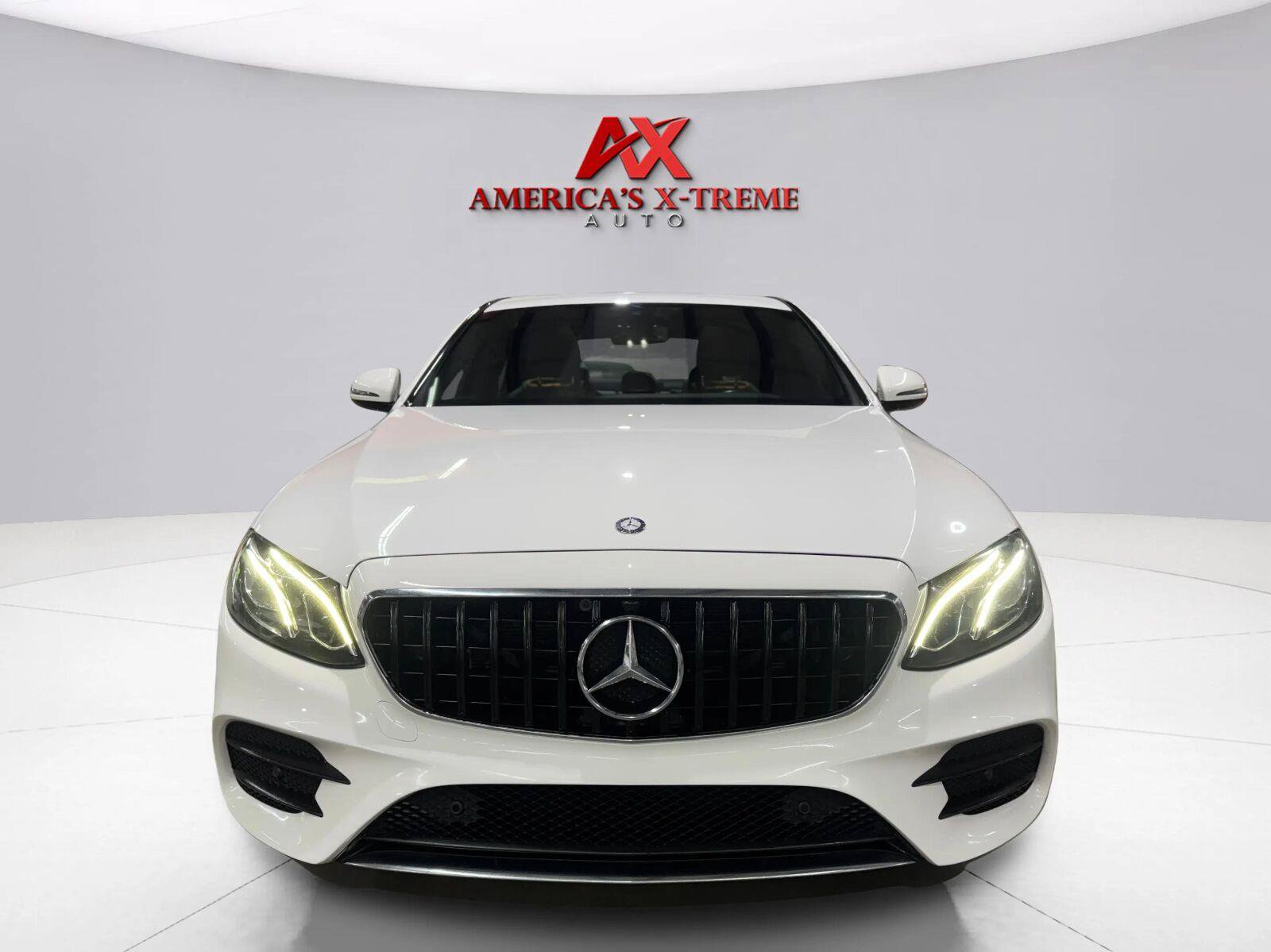 Used 2017 Mercedes-Benz E 300 4MATIC image 10