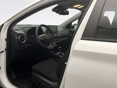 Used 2023 Hyundai Kona SEL w/ Cargo Package image 10