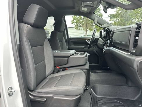 Certified 2024 Chevrolet Silverado 1500 LT AWD/4WD image 19