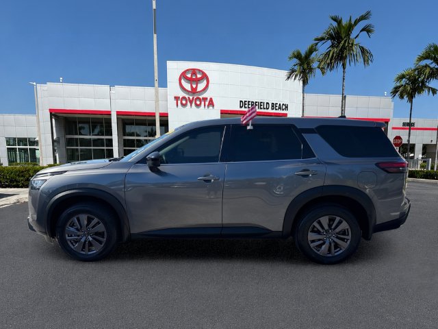 Used 2023 Nissan Pathfinder S FWD image 4