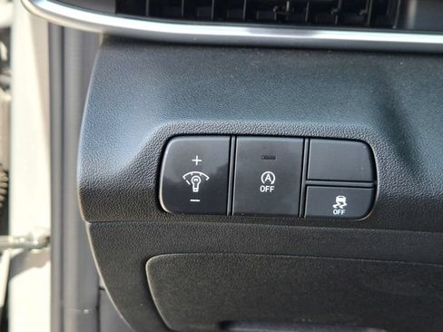Used 2026 Hyundai Elantra SE FWD image 9
