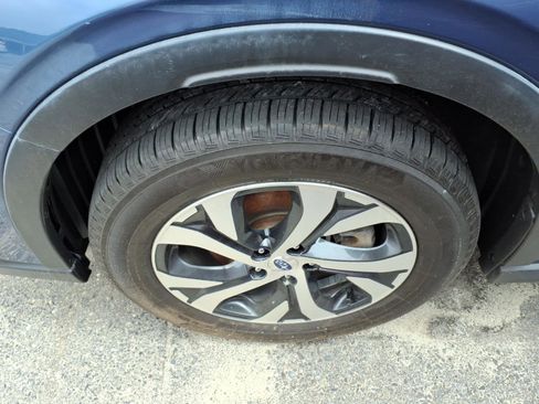 Used 2021 Subaru Outback Touring XT AWD/4WD image 6