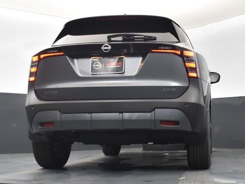 New 2025 Nissan Kicks SV w/ SV Premium Package image 41