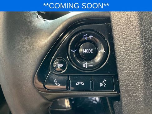 Used 2020 Toyota Prius Limited w/ Premium Convenience Package FWD image 12