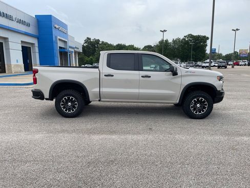 New 2026 Chevrolet Silverado 1500 ZR2 w/ LPO, Dark Essentials Package AWD/4WD image 6