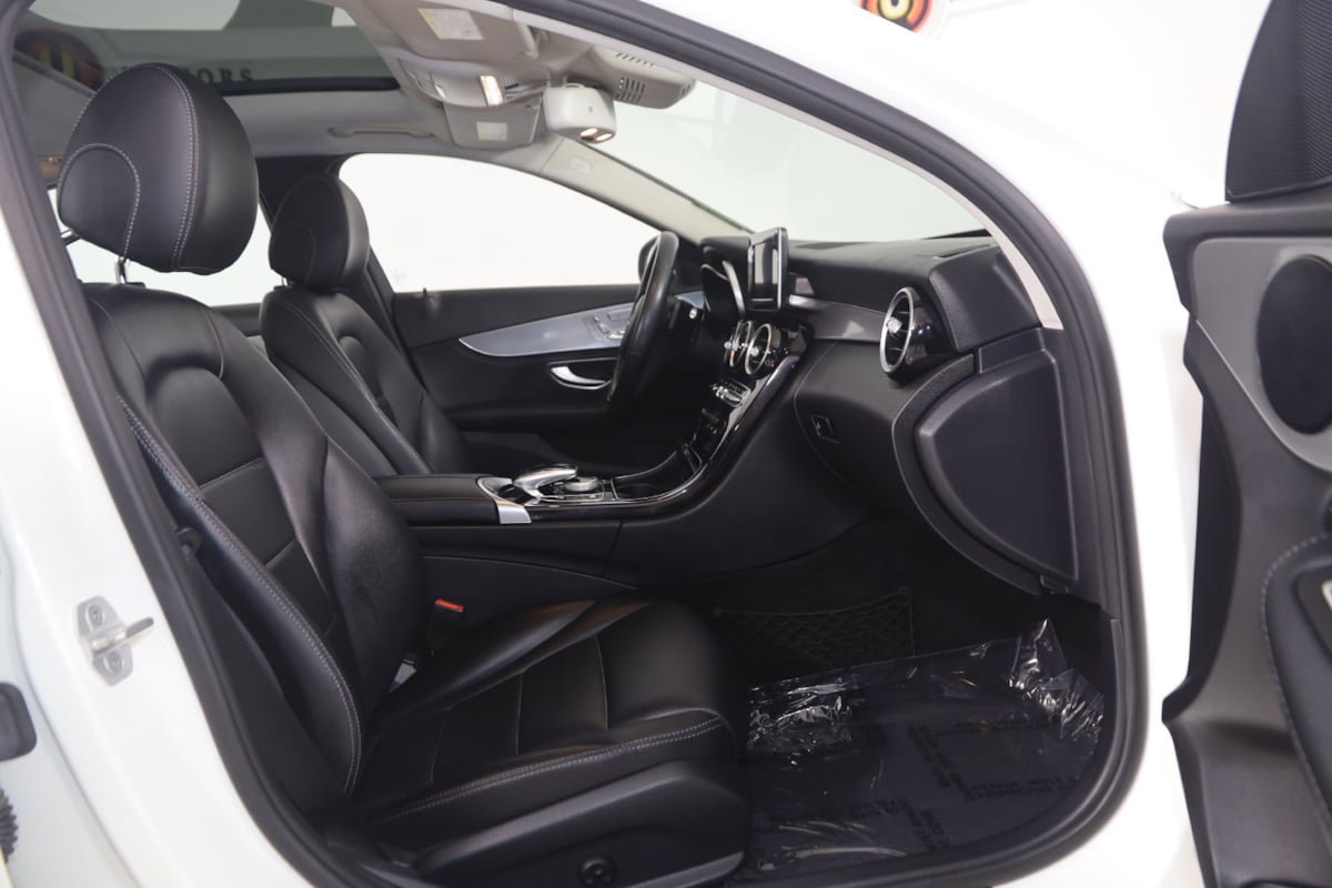 Used 2016 Mercedes-Benz C 300 4MATIC Sedan image 13