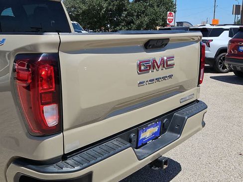 Used 2023 GMC Sierra 1500 Elevation AWD/4WD image 23