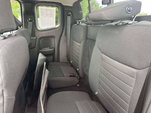 Used 2019 Ford Ranger XLT w/ Equipment Group 302A Luxury AWD/4WD image 11