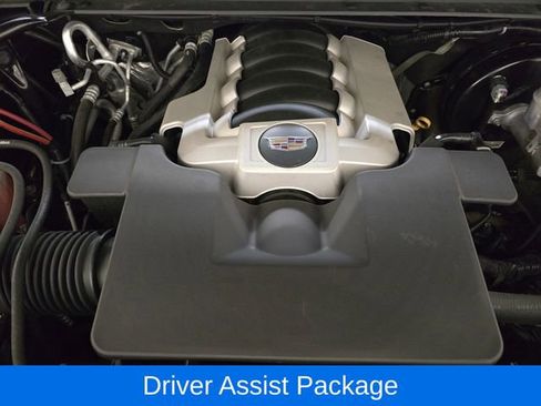 Used 2020 Cadillac Escalade Premium Luxury AWD/4WD image 13