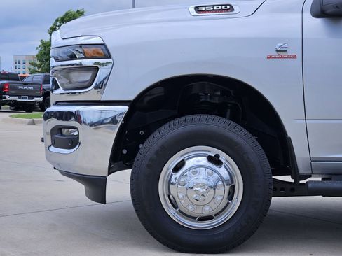 Used 2026 RAM 3500 Tradesman AWD/4WD image 11