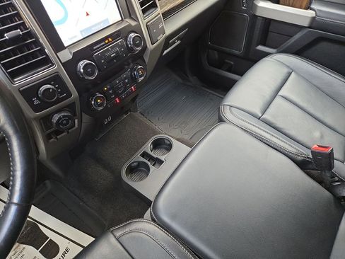 Used 2020 Ford F150 Lariat image 26