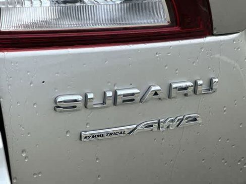 Used 2017 Subaru Outback 2.5i Premium image 15