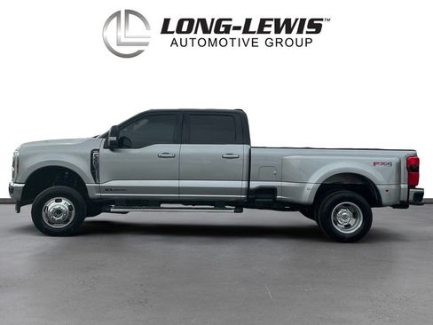Used 2024 Ford F350 Lariat image 2