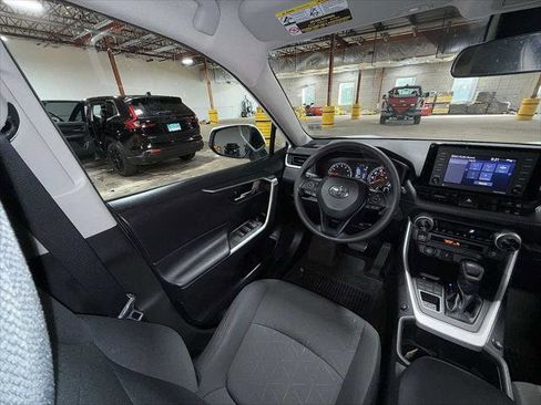 Certified 2022 Toyota RAV4 XLE image 15