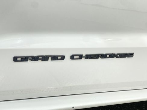 Used 2020 Jeep Grand Cherokee Limited X image 42
