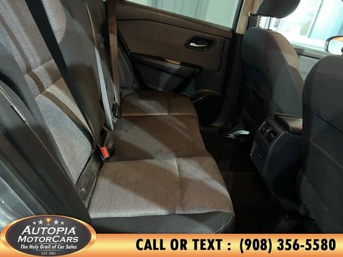 Used 2021 Nissan Rogue SV AWD/4WD image 15