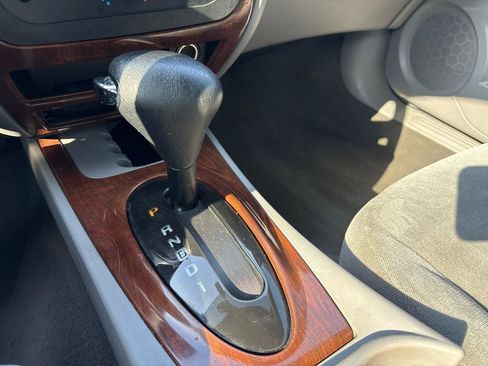 Used 2007 Ford Taurus SEL FWD image 16