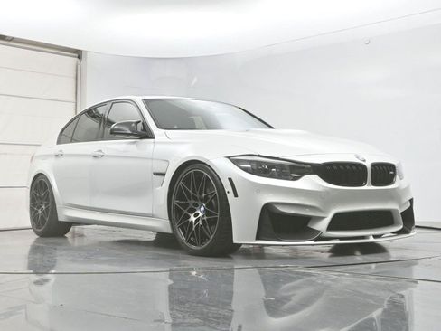 Used 2018 BMW M3 RWD image 32