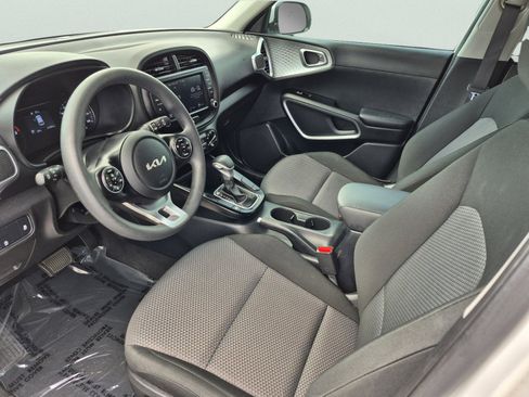 Used 2022 Kia Soul LX w/ Technology Package FWD image 18