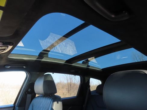 Used 2021 Hyundai Santa Fe Calligraphy w/ Cargo Package image 5