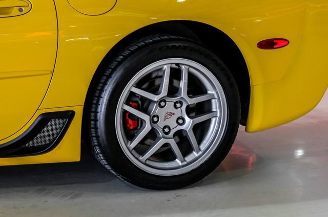 Used 2003 Chevrolet Corvette Z06 w/ Memory Package, 3 Drivers RWD image 42