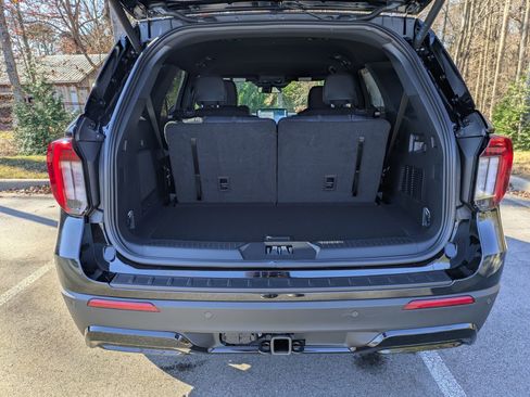 New 2026 Ford Explorer ST-Line w/ ST-Line Street Pack image 32