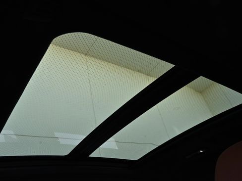 Certified 2025 BMW X6 M60i w/ Executive Package image 26