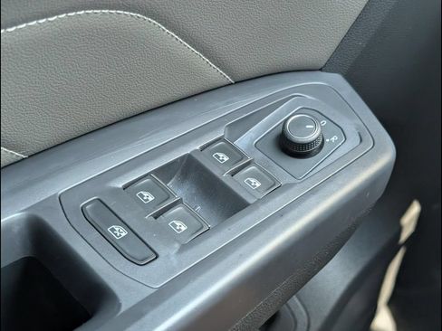 Used 2021 Volkswagen Atlas SE FWD image 11