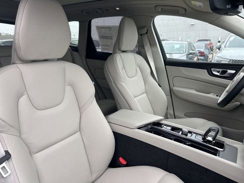 New 2025 Volvo XC60 B5 Plus w/ Protection Package Premier image 12
