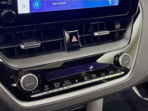 Used 2024 Toyota Corolla Cross XSE w/ Convenience Package image 16