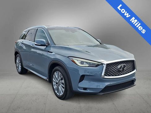 Used 2023 INFINITI QX50 Luxe FWD image 2