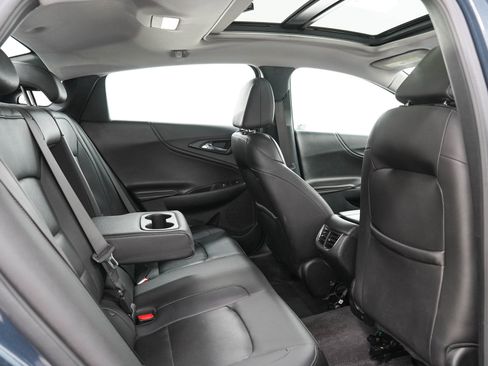Used 2019 Chevrolet Malibu Premier w/ Sun and Wheel Package FWD image 12