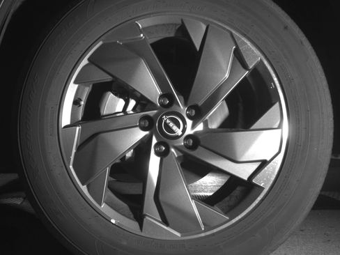 Used 2025 Nissan Rogue SV FWD image 12