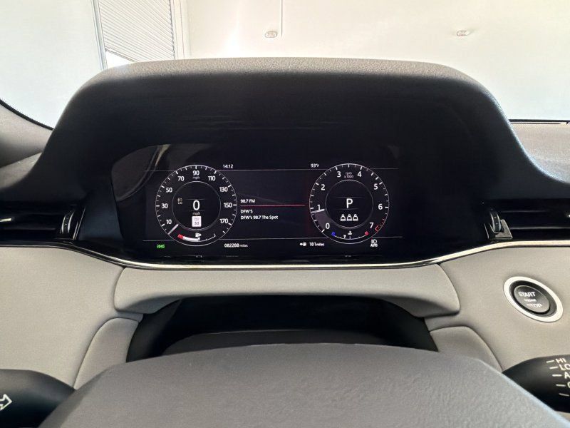 Used 2020 Land Rover Range Rover Evoque R-Dynamic SE AWD/4WD image 23