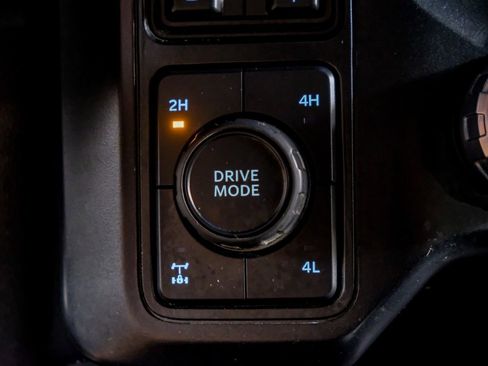 Used 2024 Ford F250 Platinum AWD/4WD image 26