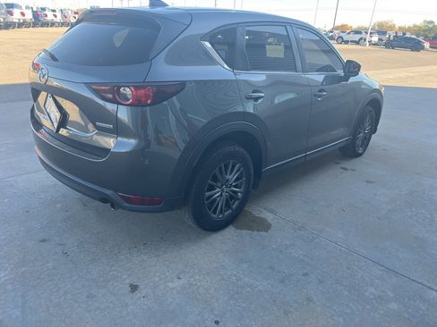 Used 2021 MAZDA CX-5 Touring image 5