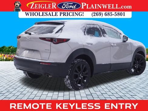 Used 2024 MAZDA CX-30 AWD 2.5 S w/ Select Sport Pkg image 3