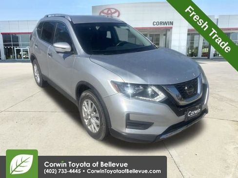 Used 2018 Nissan Rogue SV w/ Premium Package AWD/4WD image 1
