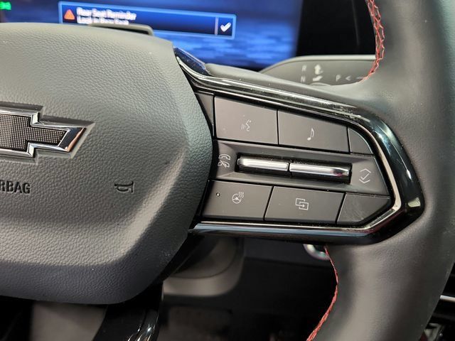 Used 2025 Chevrolet Traverse RS FWD image 45