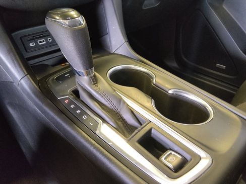 Used 2020 Chevrolet Equinox Premier AWD/4WD image 26