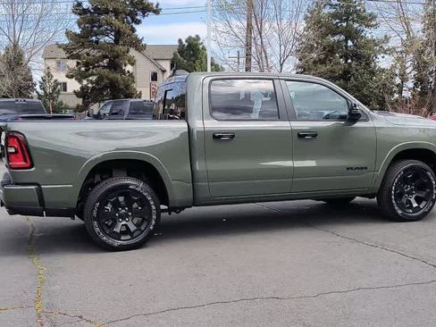 New 2026 RAM 1500 Big Horn AWD/4WD image 9