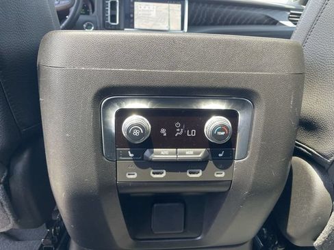 Used 2023 GMC Yukon XL Denali w/ Denali Reserve Package AWD/4WD image 21