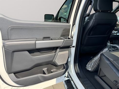 New 2025 Ford F150 Lariat w/ Equipment Group 502A High image 33