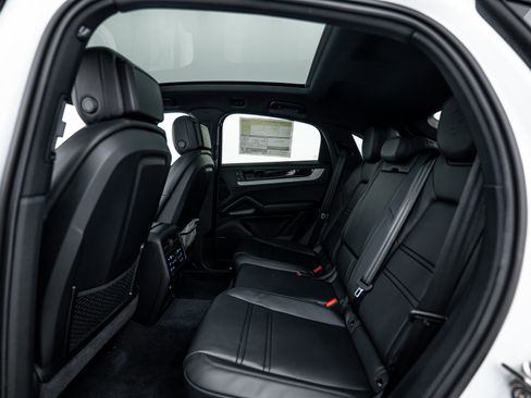 New 2026 Porsche Cayenne E-Hybrid Coupe image 23