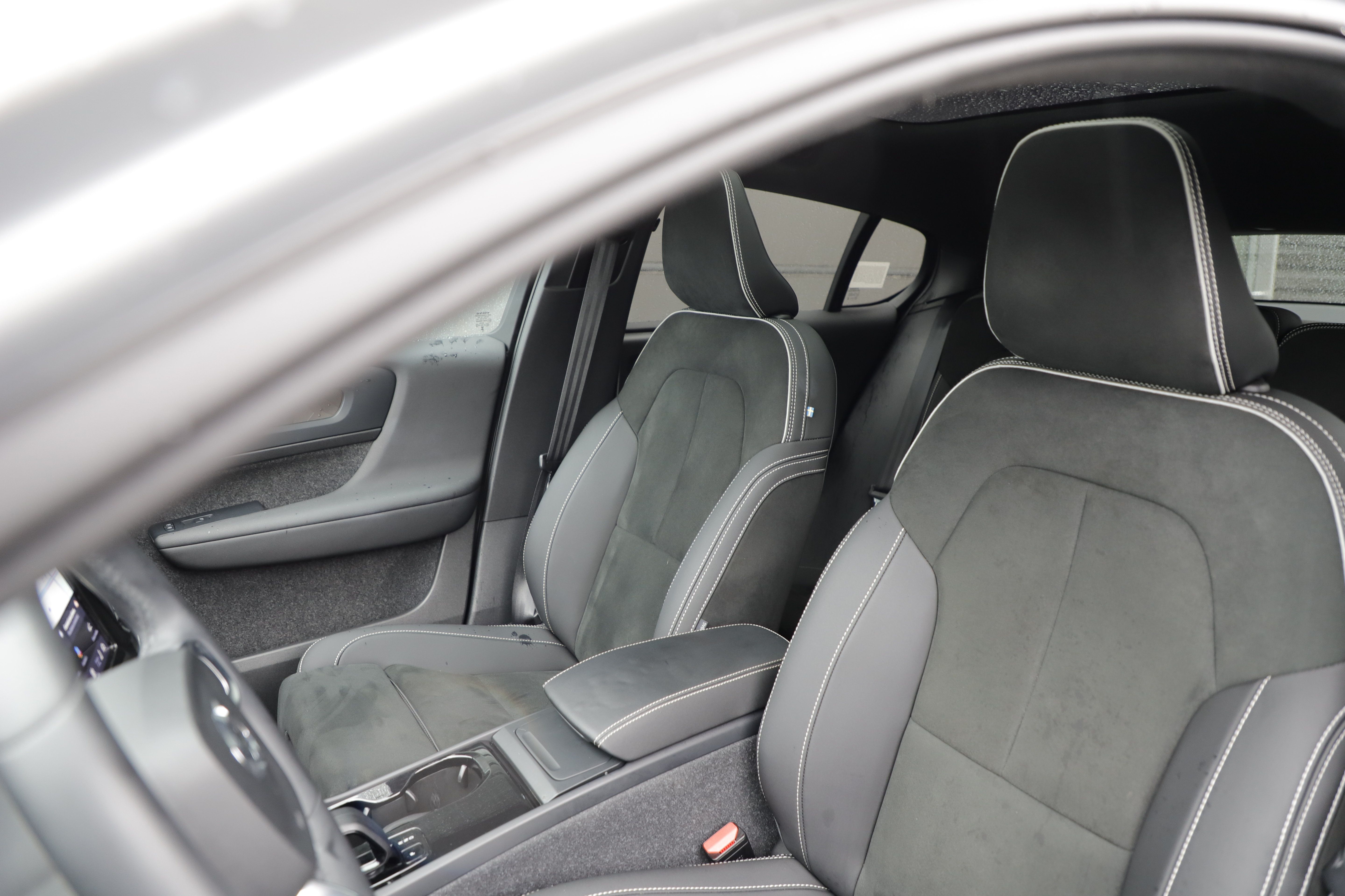 Used 2023 Volvo C40 P8 Recharge Plus AWD/4WD image 16